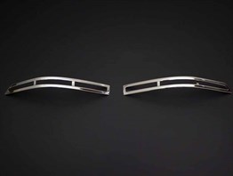 OMSA VW T6 Transporter Krom Arka Reflektör Çerçevesi Tek Kapı 2 Parça 2015-2023 Arası