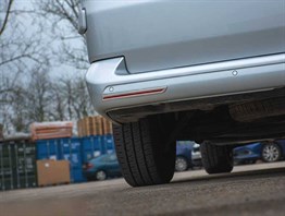 OMSA VW T6 Transporter Krom Reflektör Çerçevesi Çift Kapı 2 Parça 2015-2019 Arası