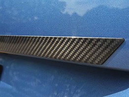 VW T6 Transporter VAN Karbon Bagaj Çıtası Plaka Üstü 2015-2023 Arası