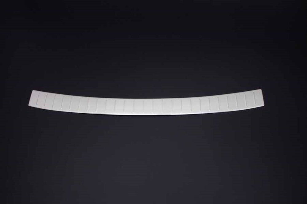 Bmw 1 Serisi F20 Krom Arka Tampon Eşiği Taşlı 2011 ve Sonrası