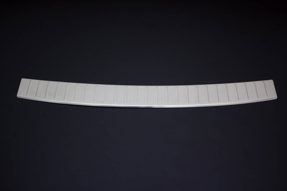 Hyundai Tucson Krom Arka Tampon Eşiği Taşlı 2018 ve Sonrası