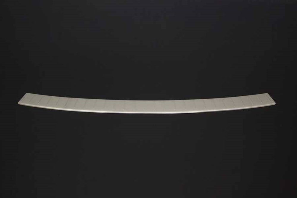 Nissan Pulsar Krom Arka Tampon Eşiği Taşlı 2016 ve Sonrası