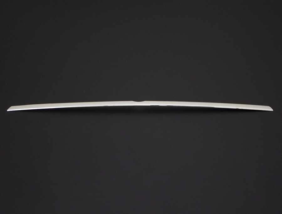 OMSA BMW X5 E70 Krom Bagaj Çıtası Plaka Üstü 2006-2013 Arası