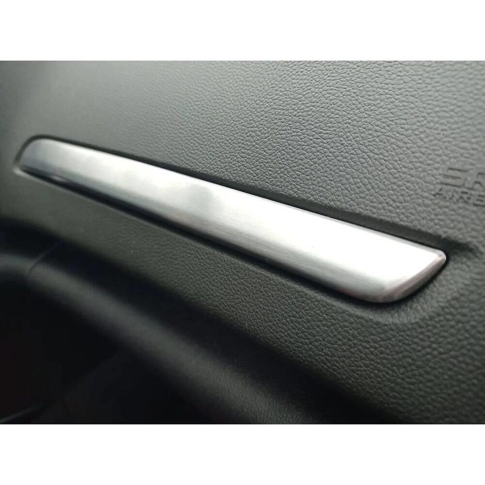 OMSA Renault Megane 4 HB Krom Ön Konsol Çıtası Taşlı 2021 ve Sonrası