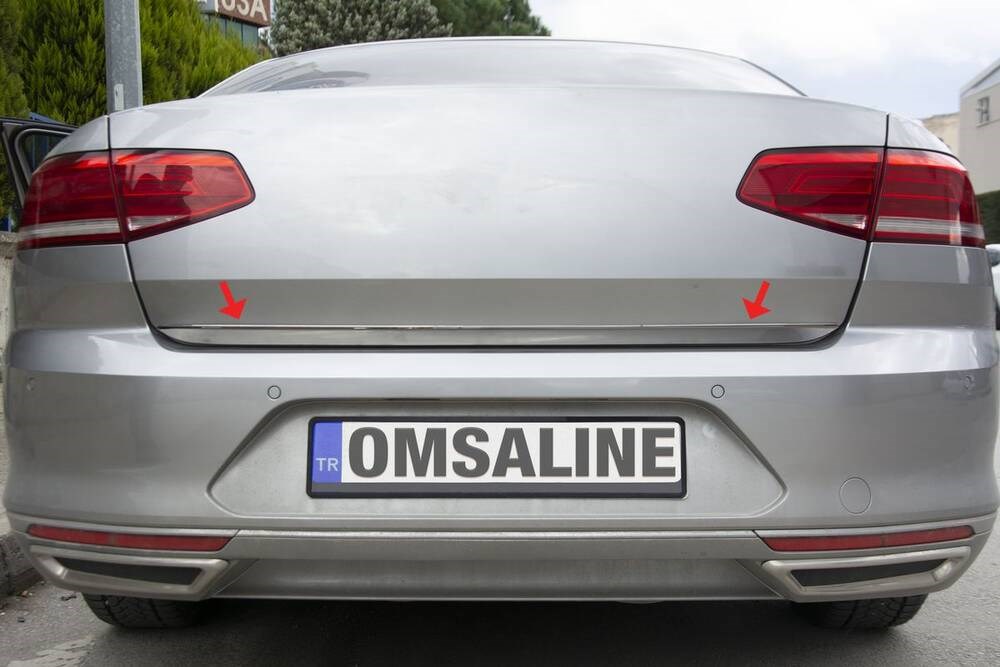 VW Passat B8.5 Siyah Krom Bagaj Alt Çıtası 2019 ve Sonrası