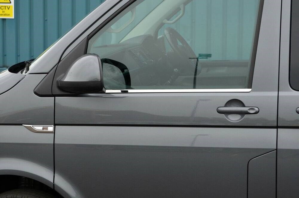 VW T6.1 Transporter Krom Cam Çıtası 2 Parça 2020 ve Sonrası