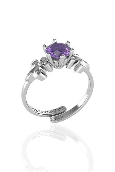 Ametist Tek Taş Pırlanta Montürlü Gümüş Yüzük