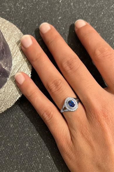 Oval Safir Taşlı Gümüş Yüzük