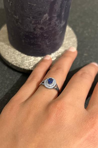 Oval Safir Taşlı Gümüş Yüzük