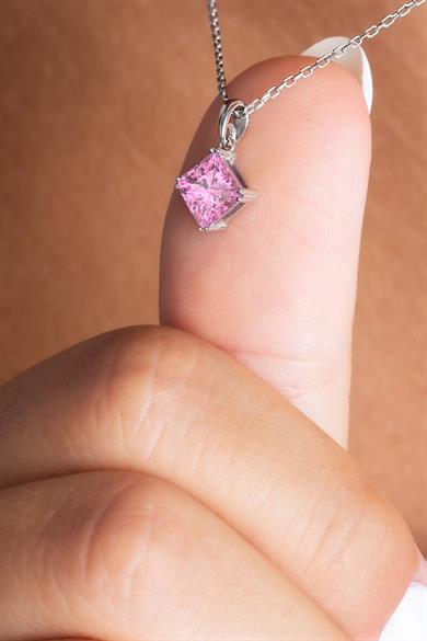 Prenses Kesim 6 mm Pembe Tek Taş Gümüş Kolye
