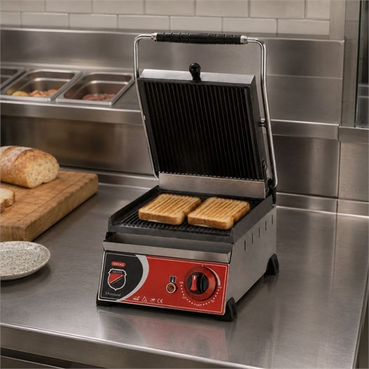 Silverinox Elektrikli 8 Dilim Döküm Tost Makinesi