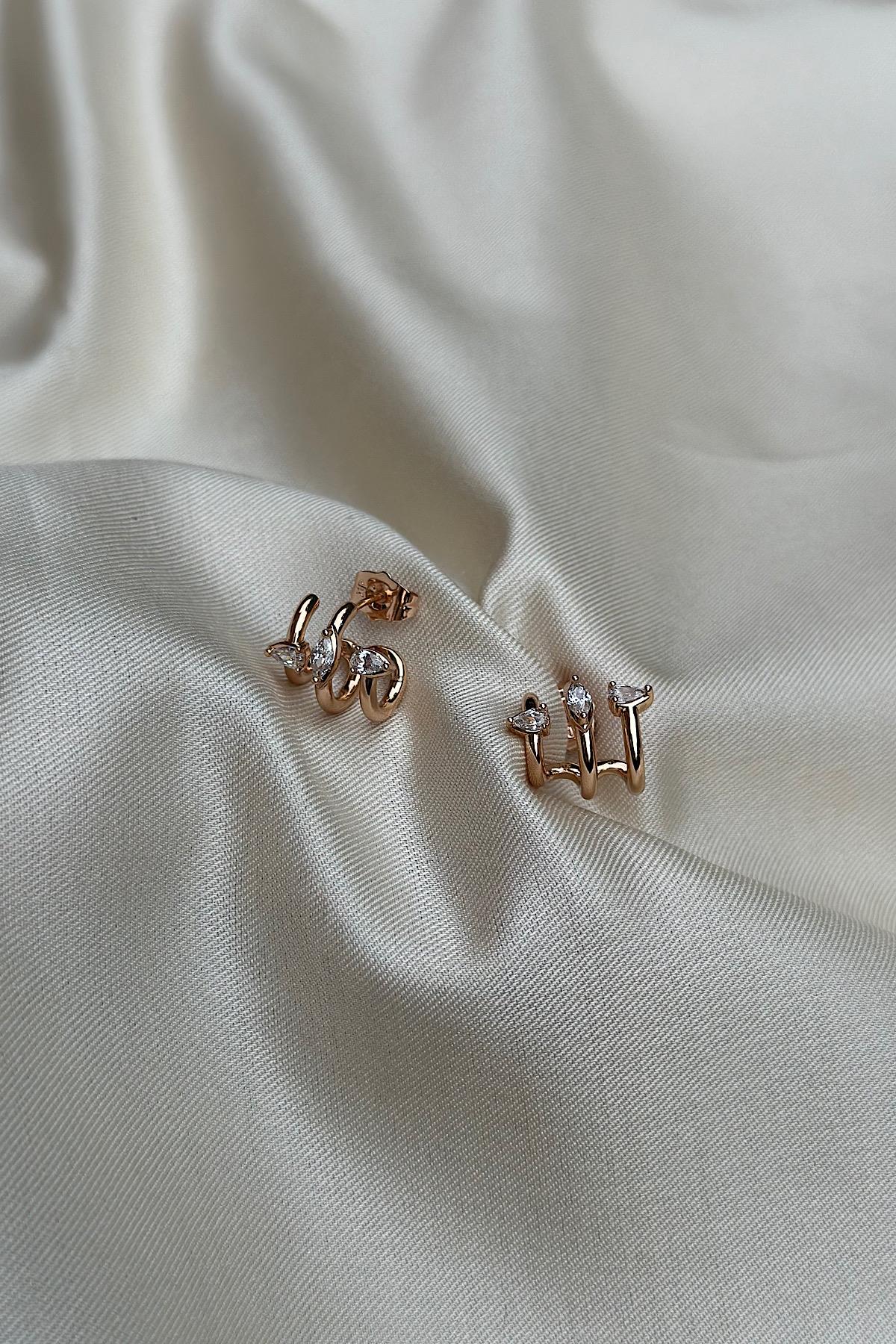 18K Altın Kaplama Minimal Trio Tasarım Zarif 3 Sıra Küpe