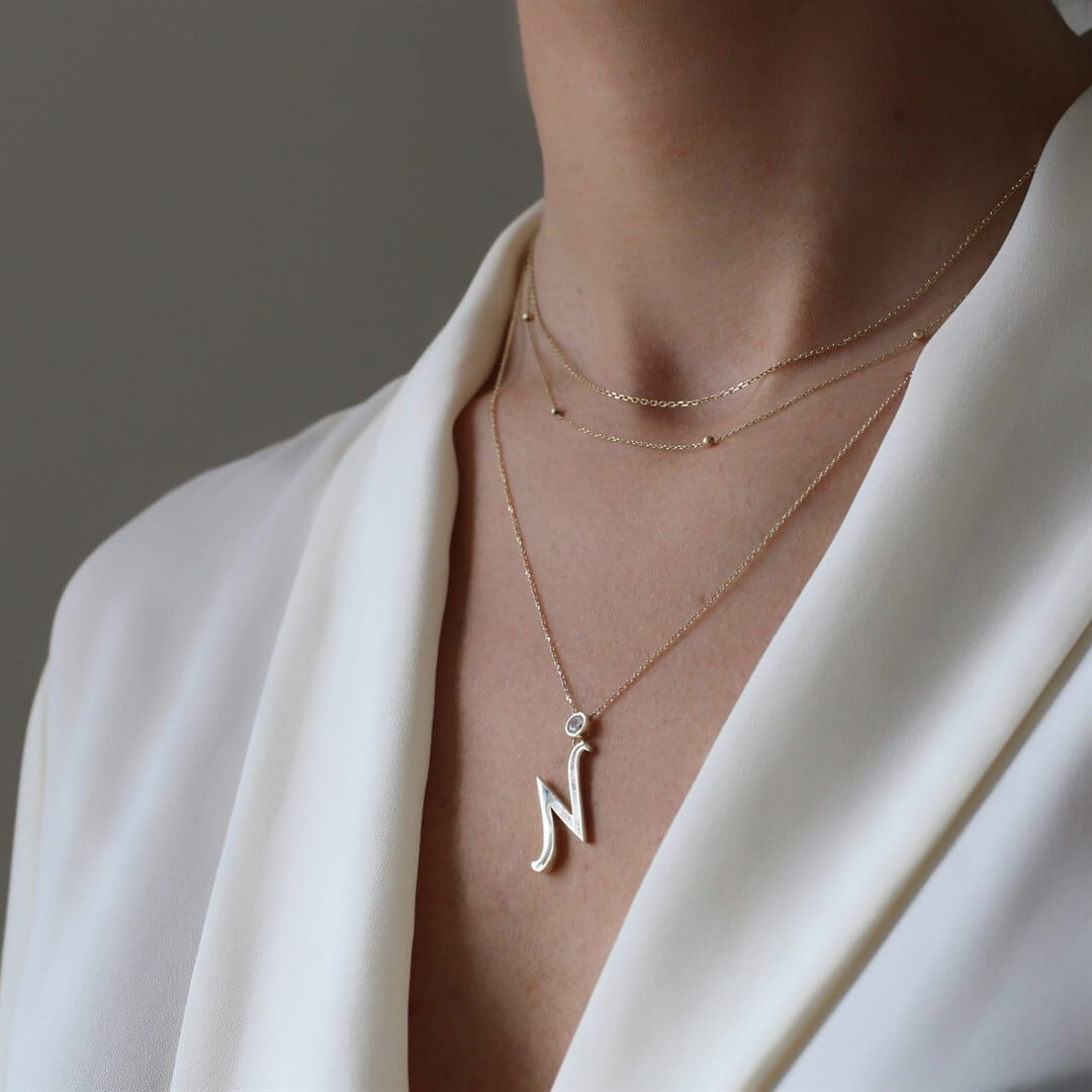 Tek Taş Harf Altın Kolye – Persona N Harfi