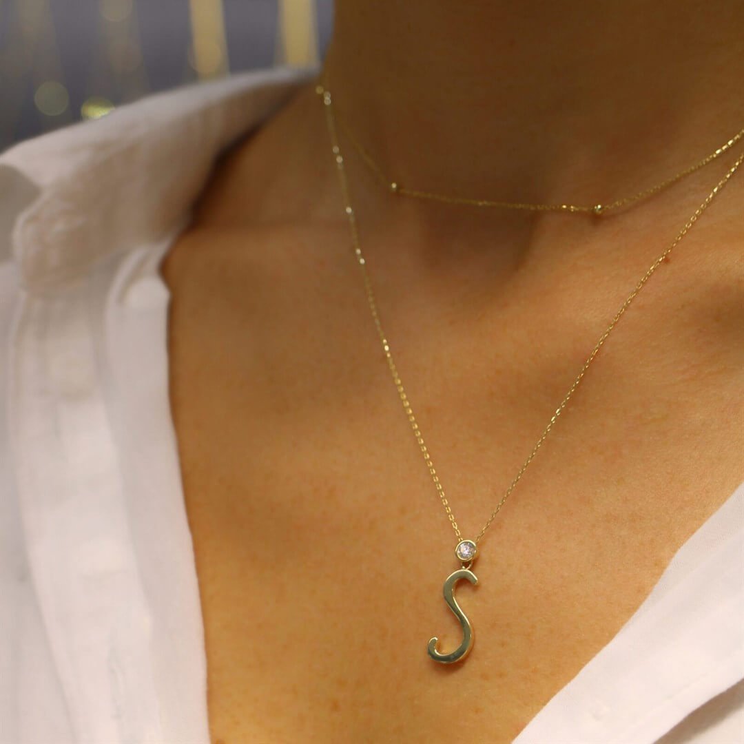 Tek Taş Harf Altın Kolye – Persona S Harfi