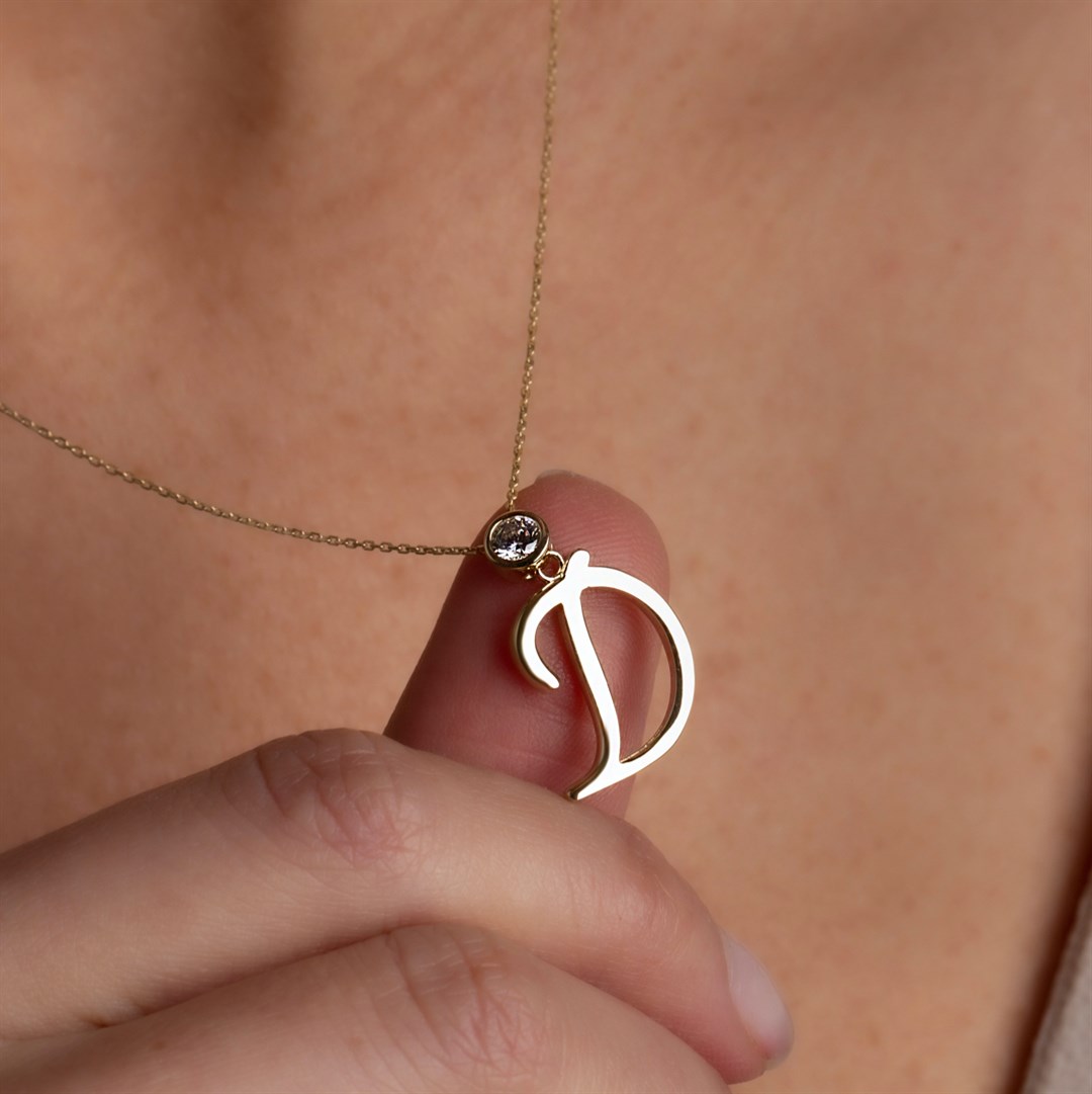 Tek Taş Harf Altın Kolye – Persona D Harfi