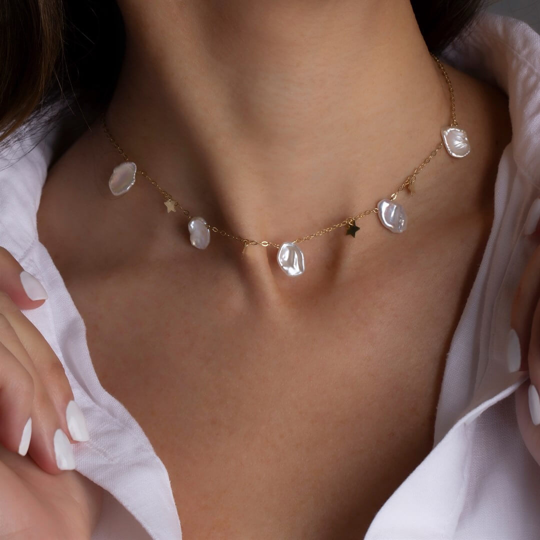 İnci KolyelerYıldız ve İnci Sallantılı Altın Kolye - Perla Star - Penna Jewels
