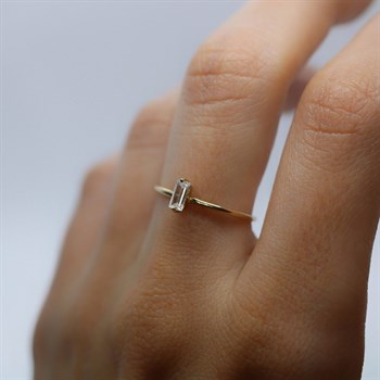 Baget Taşlı Altın Yüzük