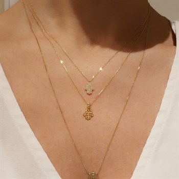 Fatma Ana Eli Taşlı Altın Kolye