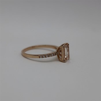 Morganit ve Pırlantalı Altın Yüzük