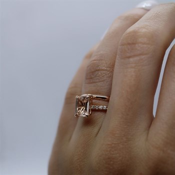 Morganit ve Pırlantalı Altın Yüzük