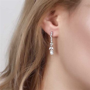 Pırlantalı Altın Küpe – Flower Baguette