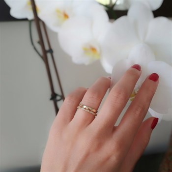 Pırlantalı Altın Yüzük – Sandy