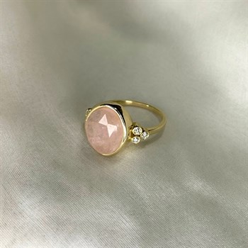 Pırlantalı Morganit Altın Yüzük – Margaret