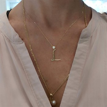 Tek Taş Harf Altın Kolye – Persona L Harfi