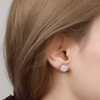 1.00 karat Pırlantalı Küpe -Sole