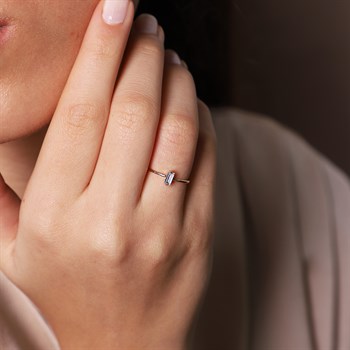 Baget Taşlı Altın Yüzük