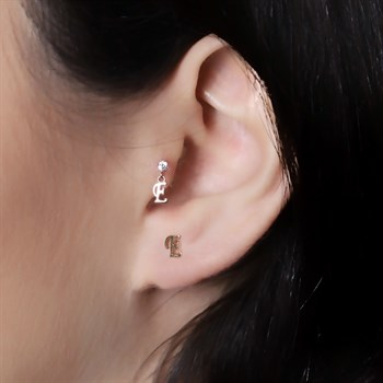 Pırlantalı Altın Piercing – Harf Sallantılı – E