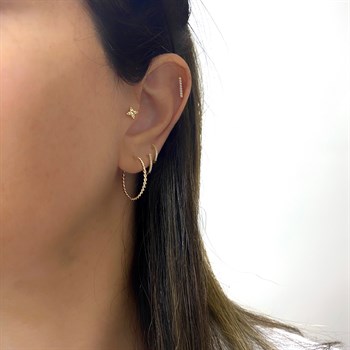 Pırlantalı Altın Piercing – Bar