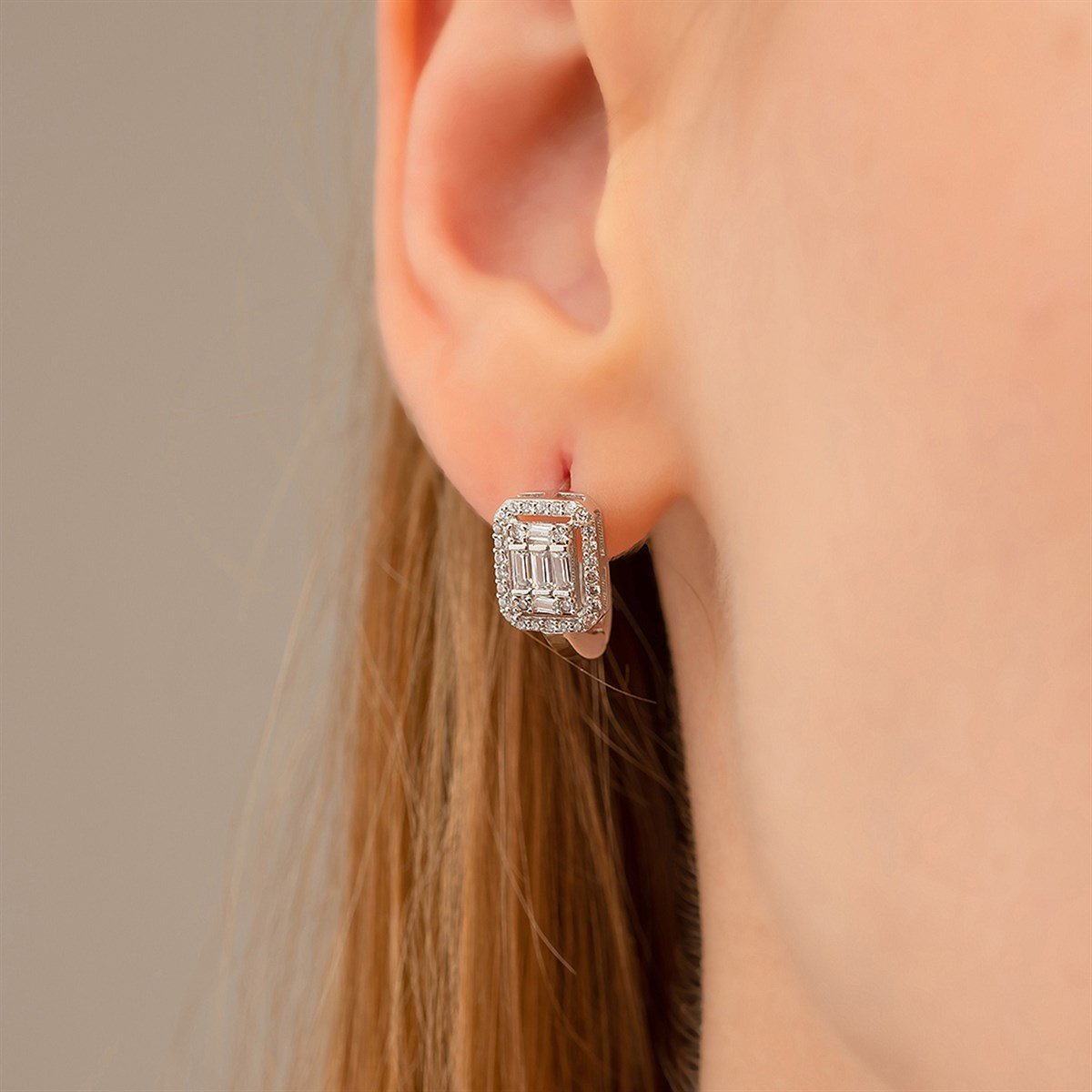 14 AYAR ALTIN BAGET KÜPE