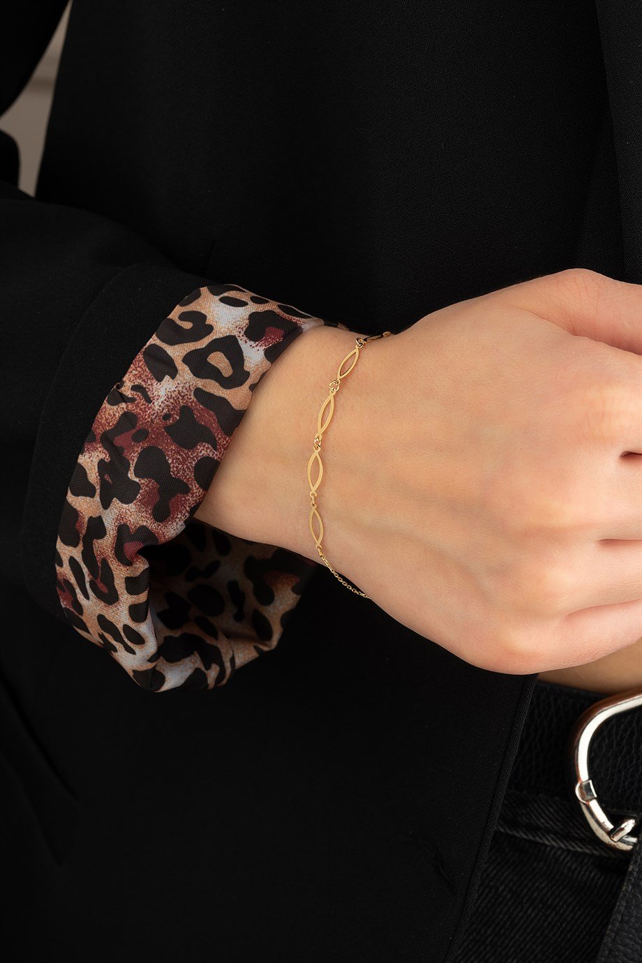 14 Ayar Altın Beşli Modern ve Şık Markiz Halkalar Bileklik