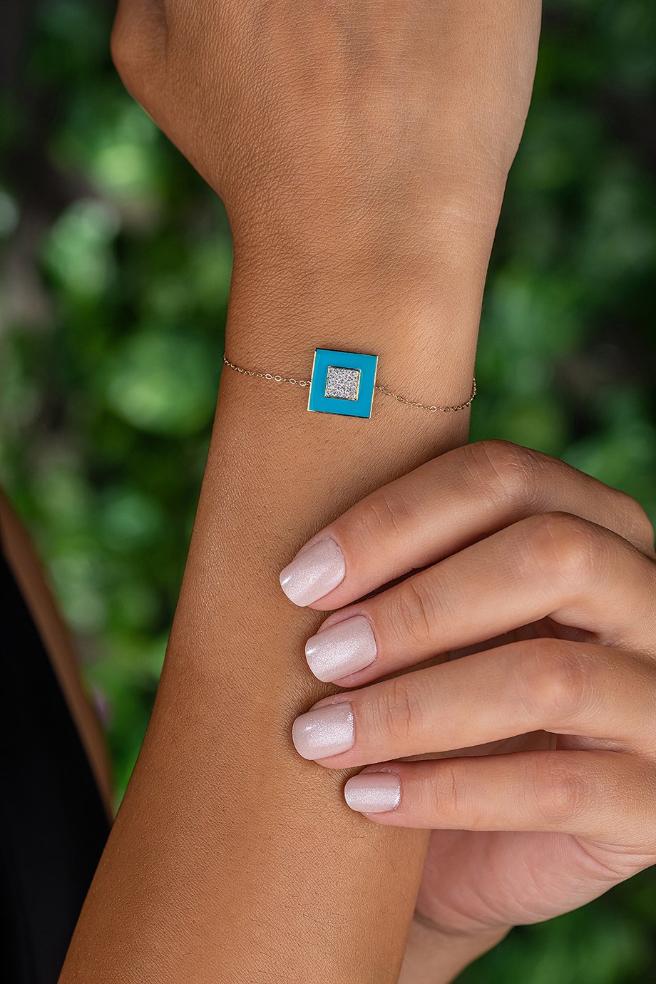 Mavi Kare Taşlı Ve Mineli 14 Ayar Altın Bileklik