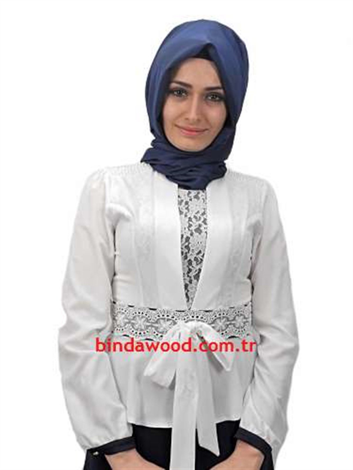 Belden Bağlı Omzu Boncuklu Lacivert Beyaz