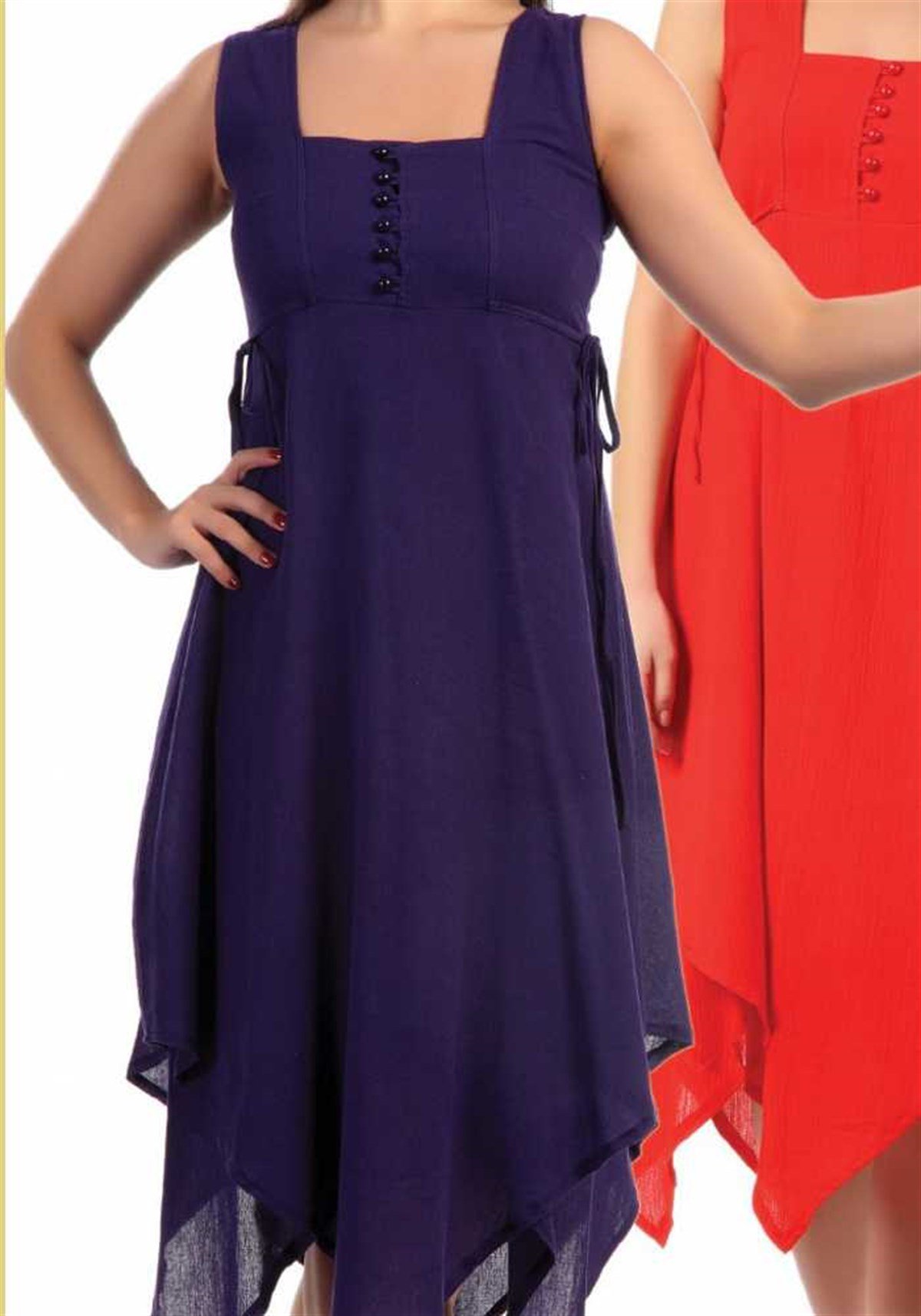 Düğmeli Kolsuz Elbise