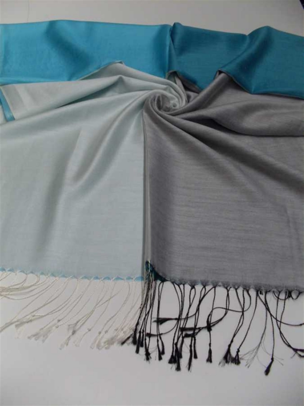 Füme Yeşil Dört Renkli Puane Tesettür Şal