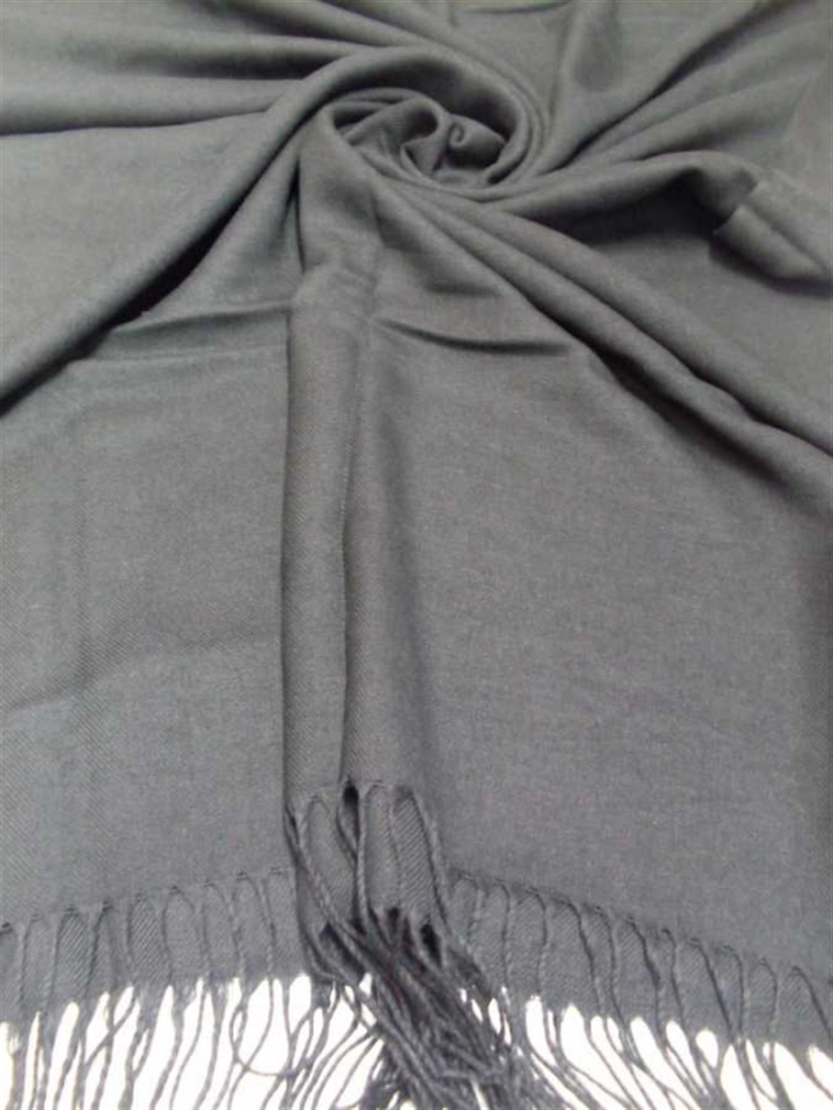 Gri Renk Pashmina Tesettür Şal