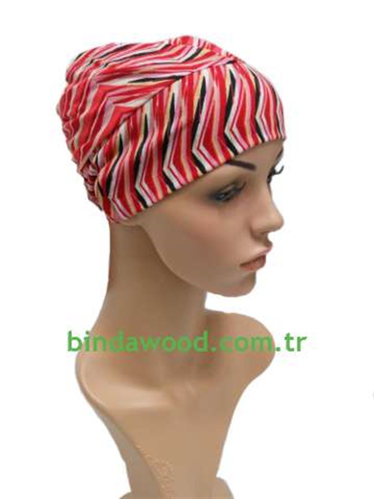 Kırmızı Desenli Bone