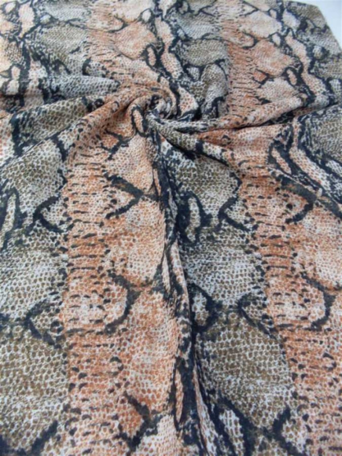 Leopar Desenli Tesettür Şal