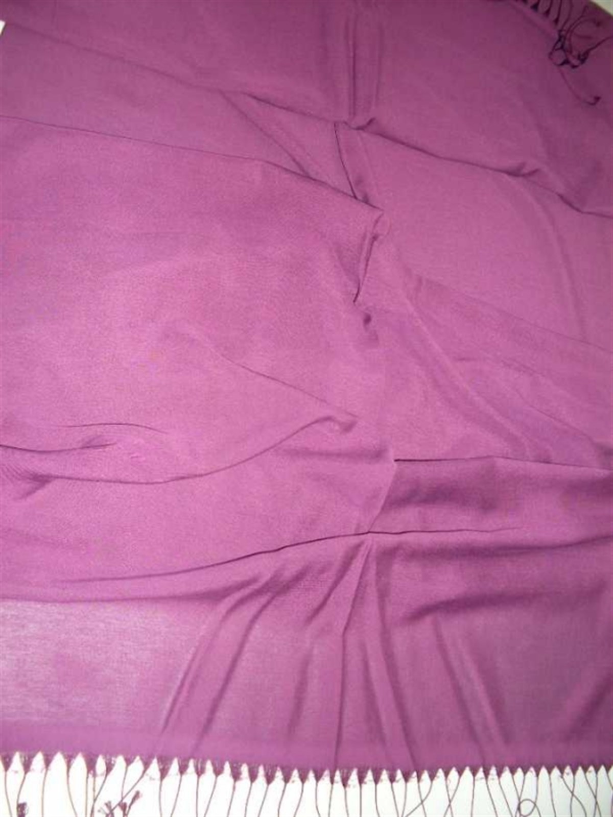 Mor Renkli Puane Tesettür Şal