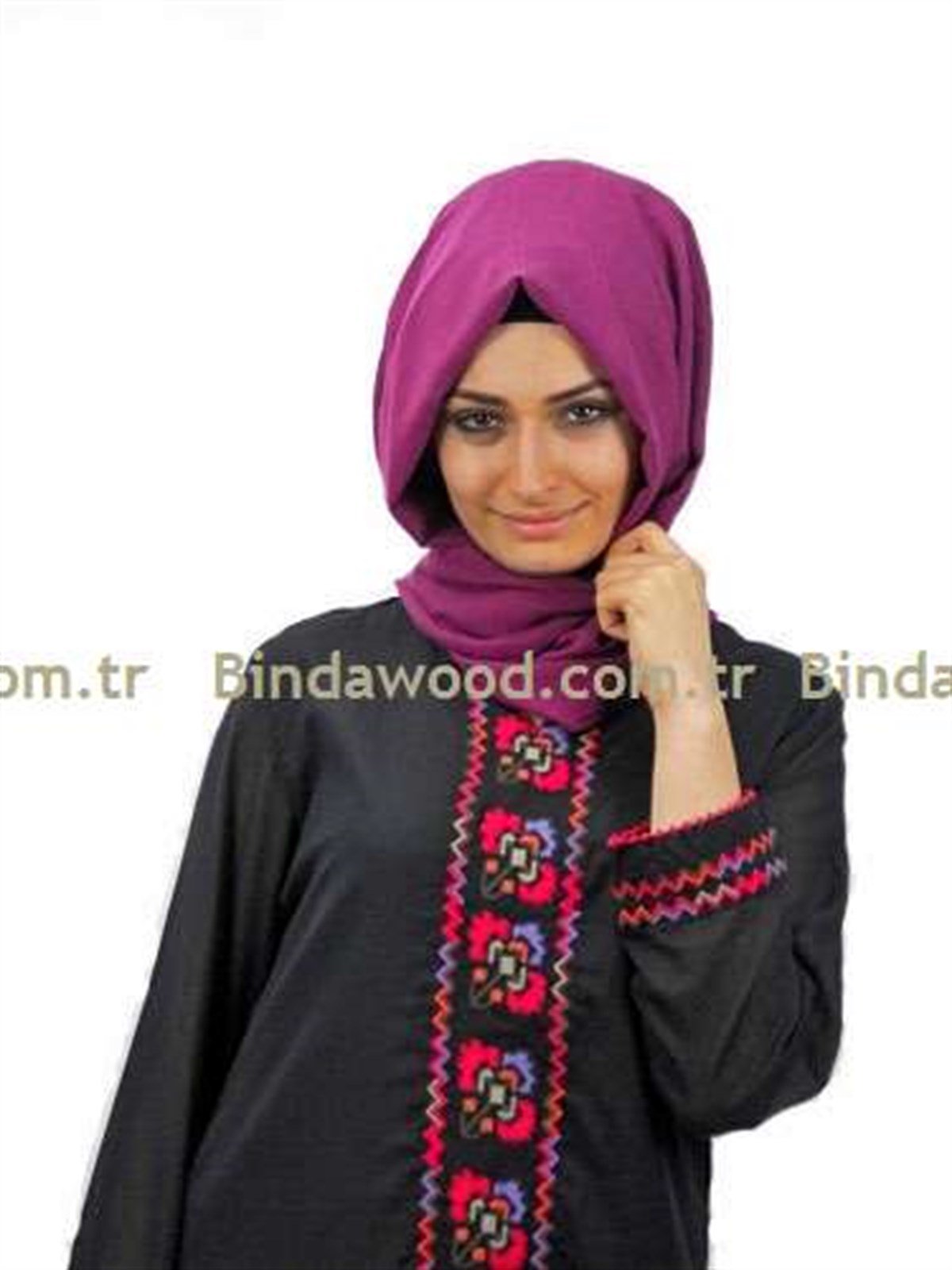 Önü Nakışlı Elbise Siyah