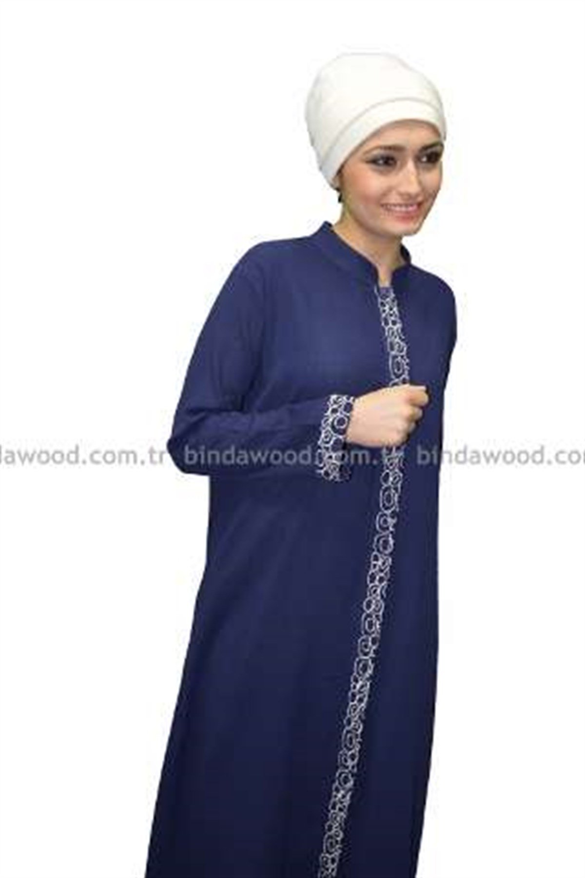 Pamuklu Lacivert Nakışlı Gizli Düğmeli Ferace