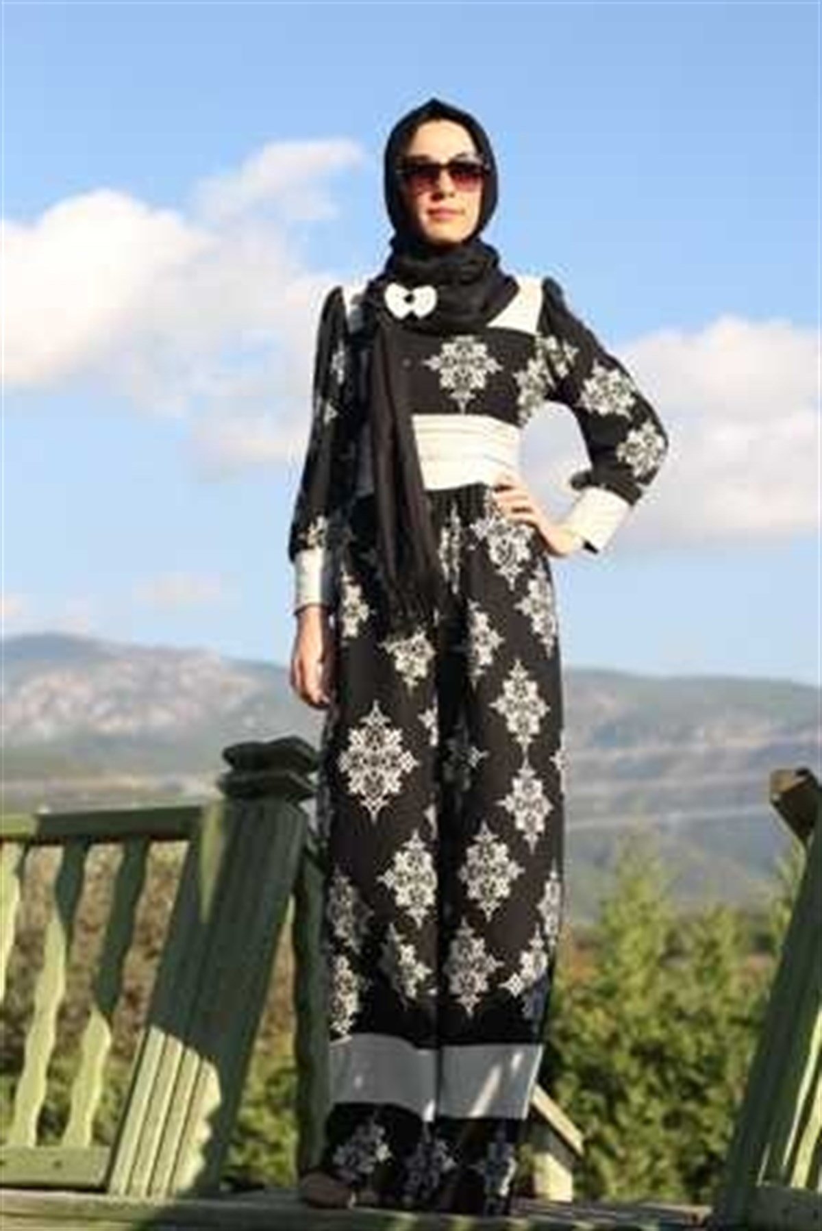 Siyah Desen Elbise Şal