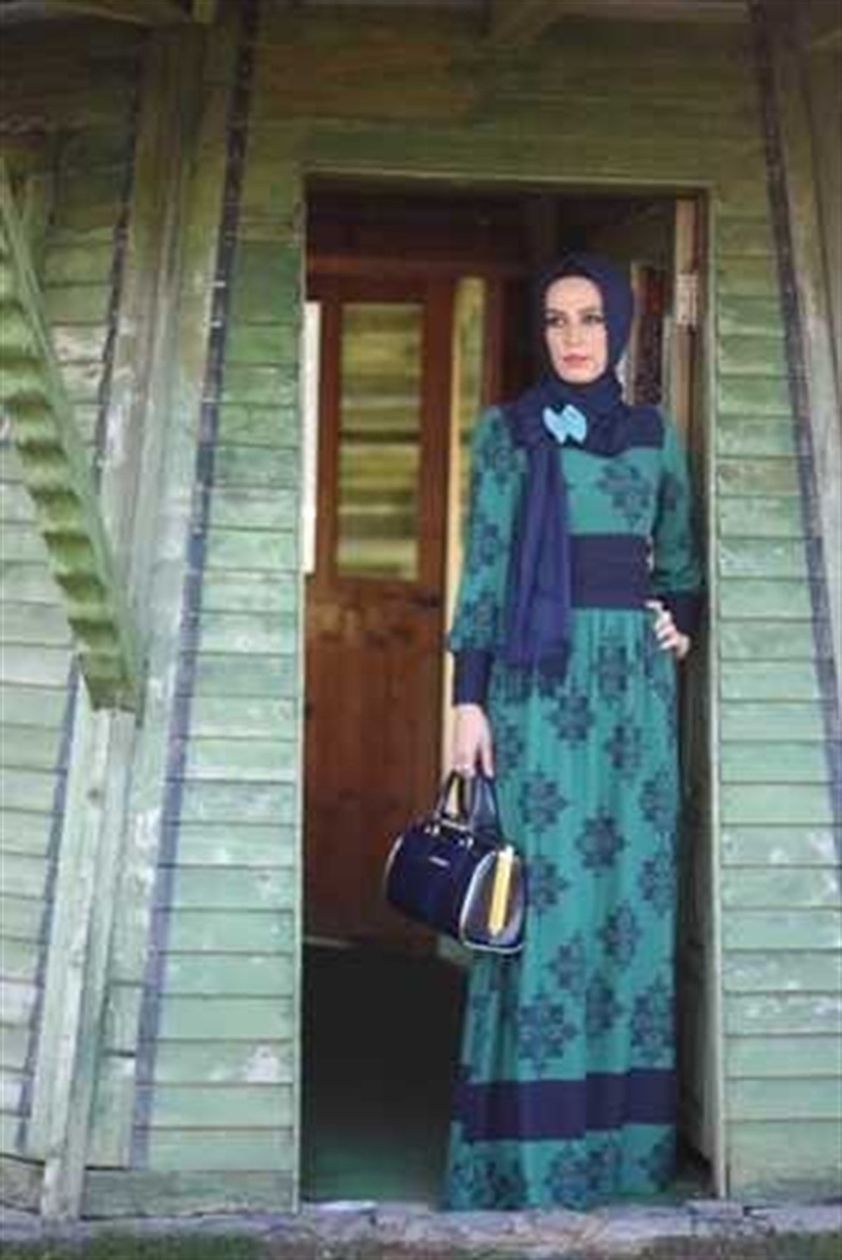 Zümrüt Elbise Şal