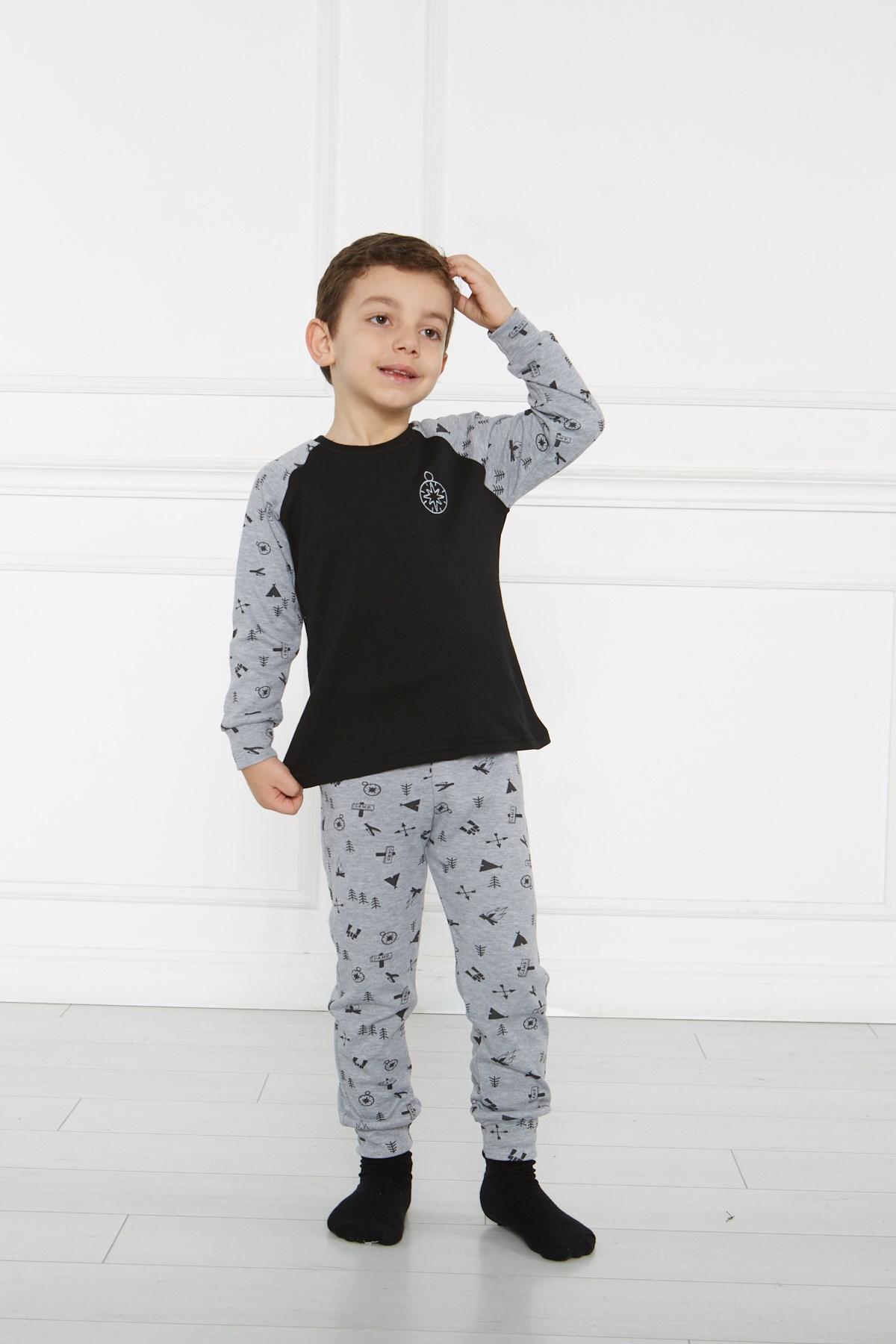Pijama Takımı - Pusula Nakışlı