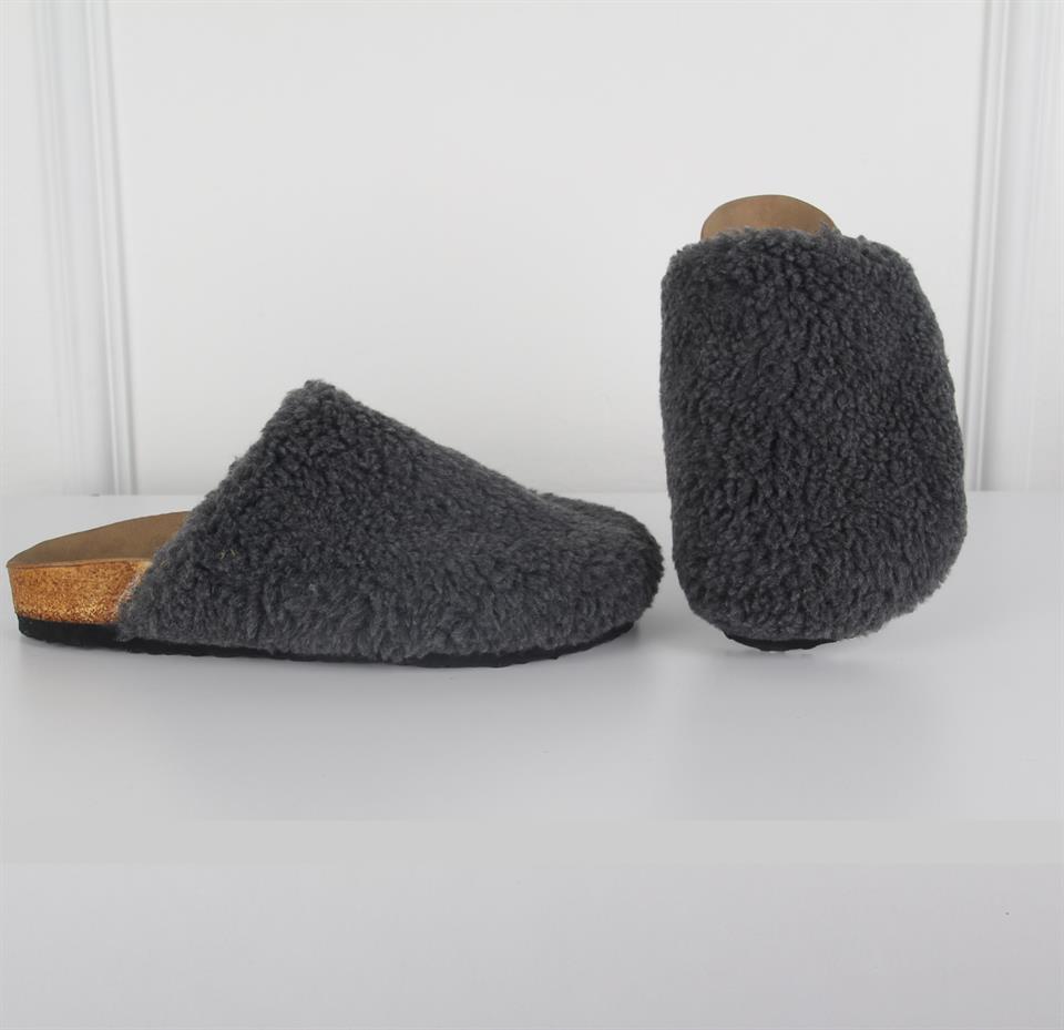 HİPOKRAT MEDİKAL OUTLETMantar Taban Tüylü Terlik Füme