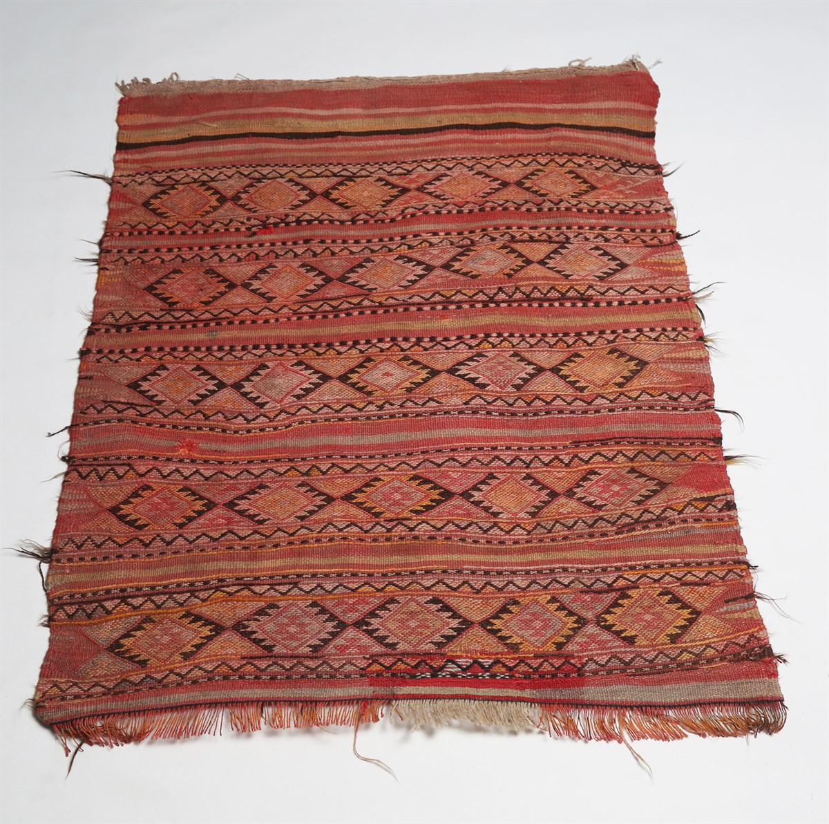 Çam Halı Çok Renkli El Dokuması Anadolu Yün Kilim 1209