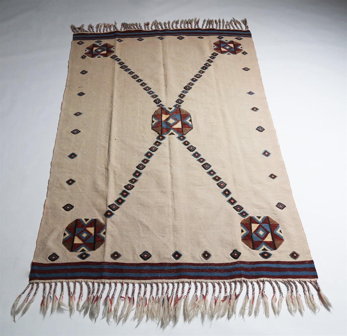 Çam Halı Krem Mavi El Dokuması Anadolu Yün Kilim 913